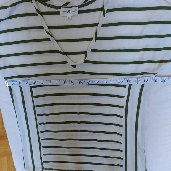 Coastal Casual Thyme & Honey Green Stripe Tee Sz Medium Lightweight Minimalist - Picture 6 of 7